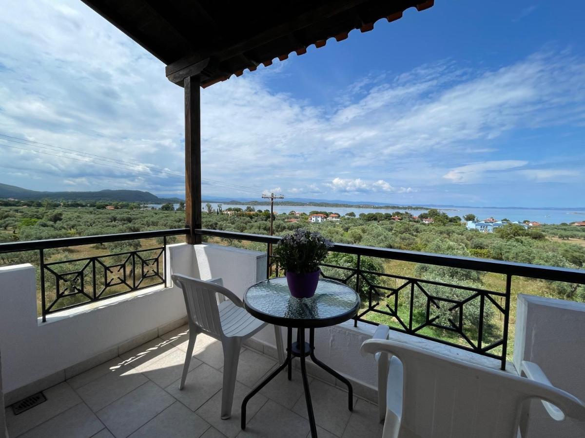 Balconaki Apartments In Vourvourou Extérieur photo