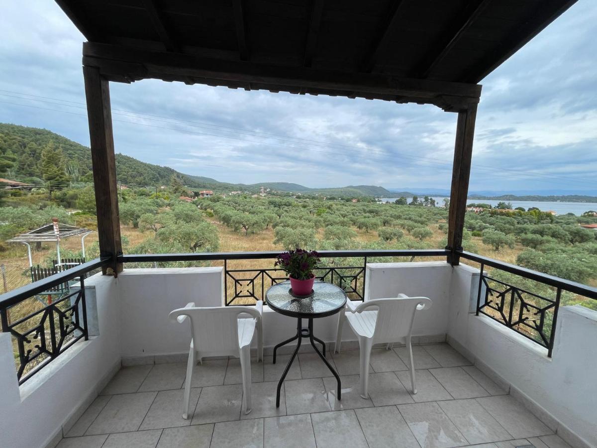 Balconaki Apartments In Vourvourou Extérieur photo